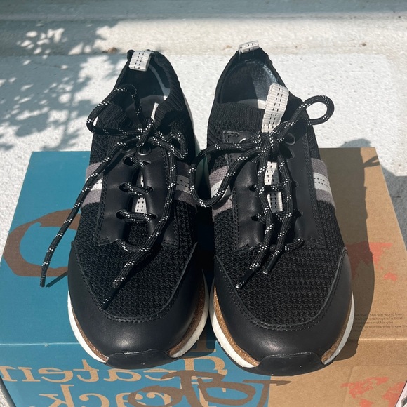 OTBT Black and Gray Women's Sneakers - Picture 7 of 8